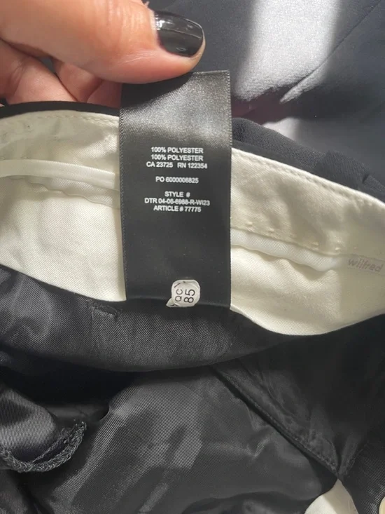 Aritzia Wilfred Effortless Pant Trousers High Waisted Pleated Black - Picture 6 of 6